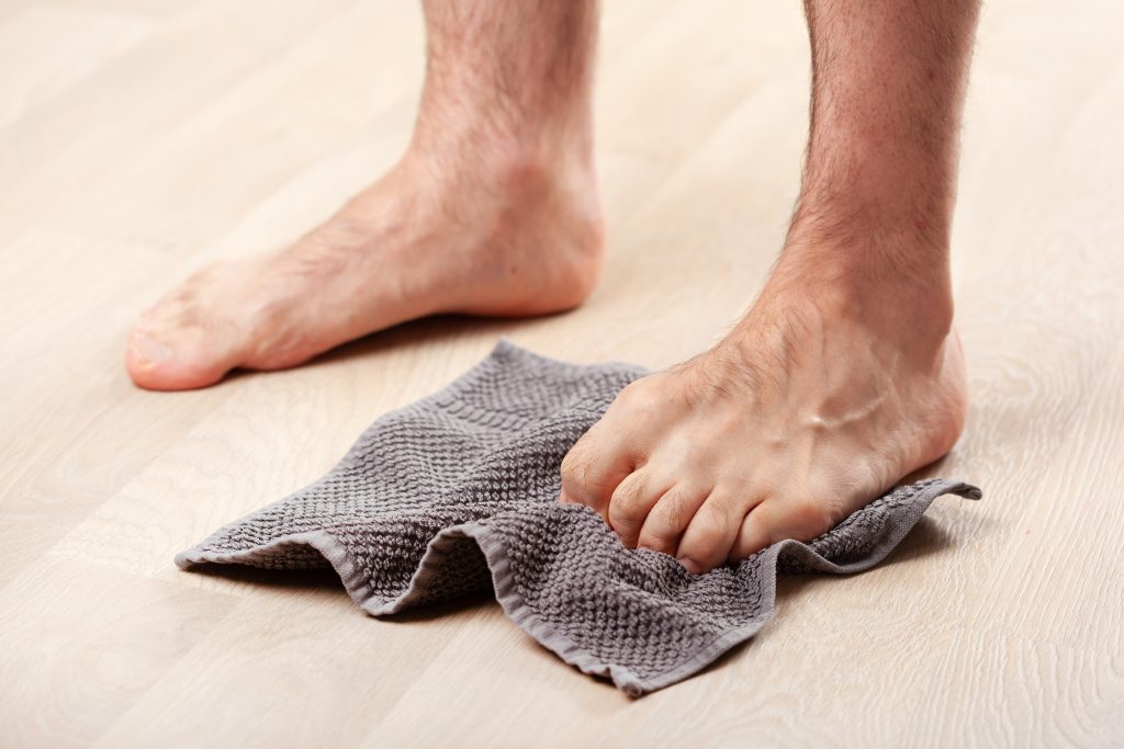 9 Απλές Ασκήσεις για ενδυνάμωση & ευκαμψία στα κουρασμένα πόδια